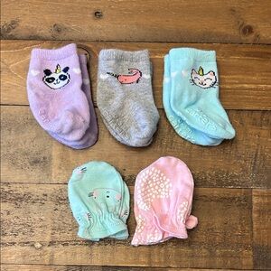 Carter's Baby Girls Pastel Unicorn & Animal Socks and Mittens - 6 Pack